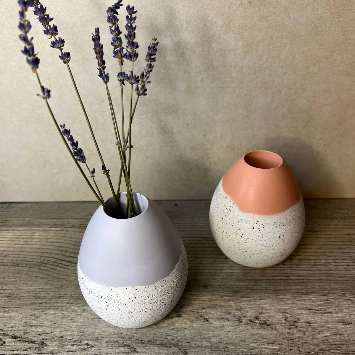 EMB Pretty - Oval bud vase - Peach